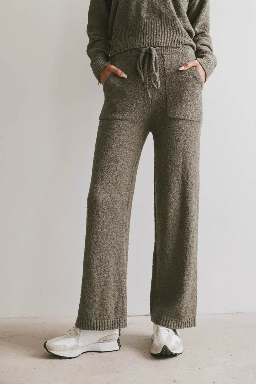 Breck Knit Pants in Olive
